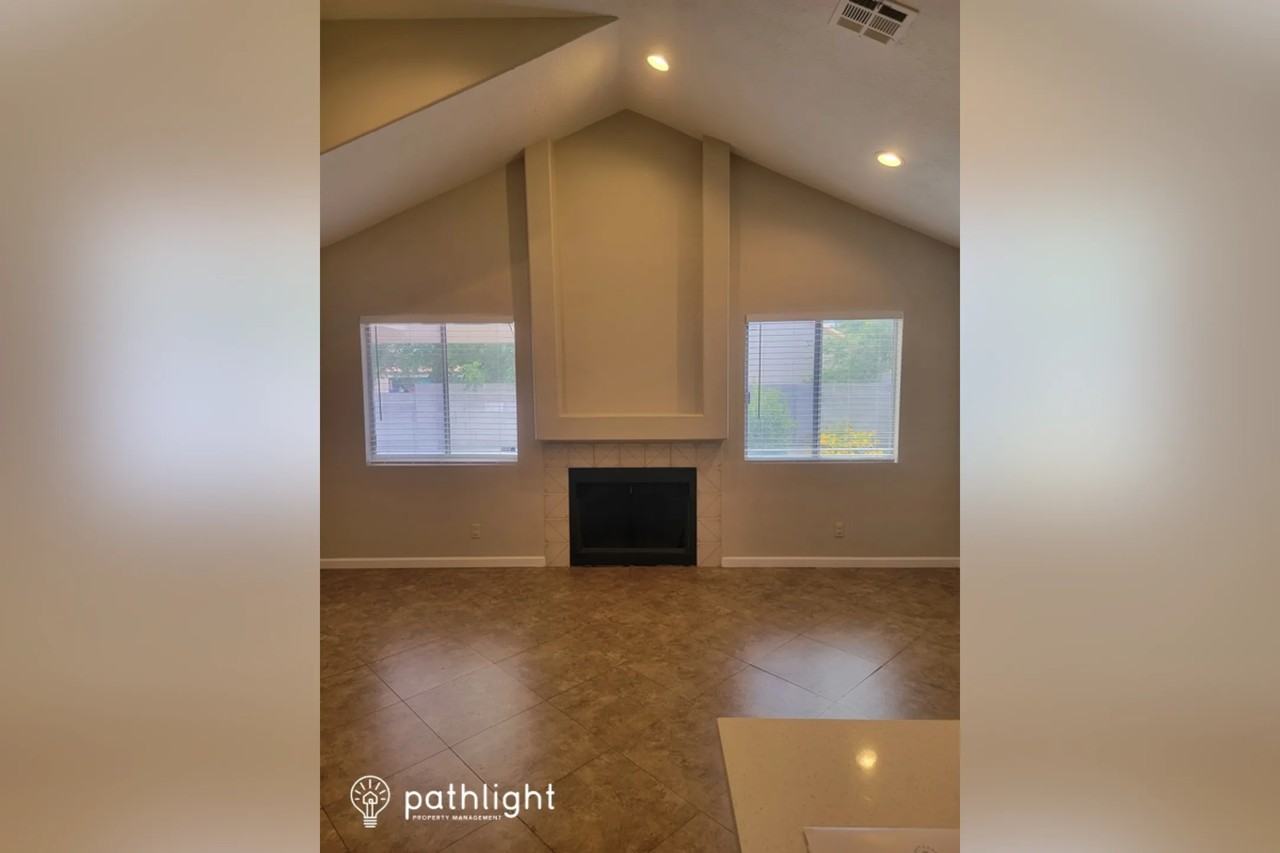 274 Spring Hills Ln - Photo 3 of 11