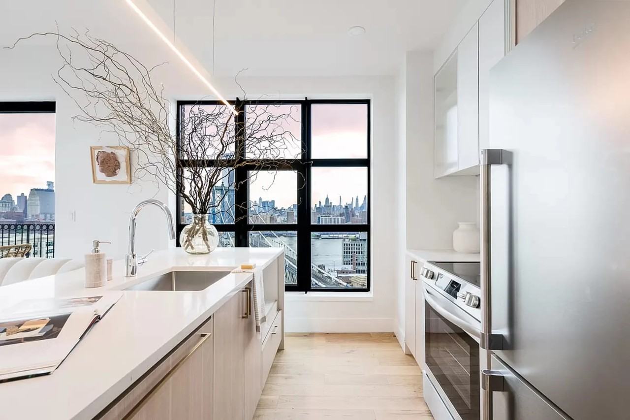 7 Adams St - Photo 3 of 14