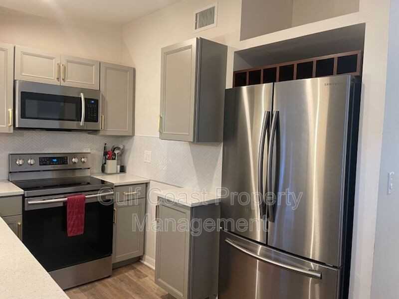 2101 Magnolia St - Photo 7 of 18