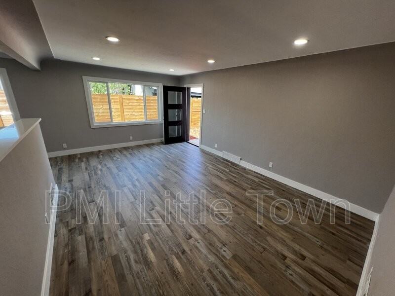 3447 N Garfield St - Photo 6 of 21