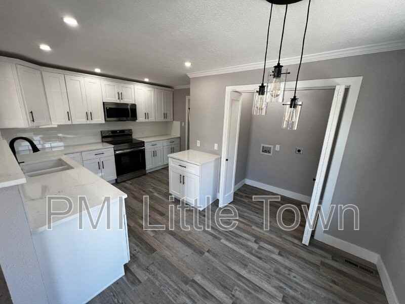 3447 N Garfield St - Photo 7 of 21