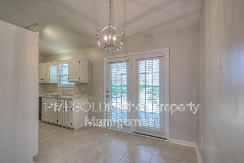 4709 Reischa Dr - Photo 2 of 33