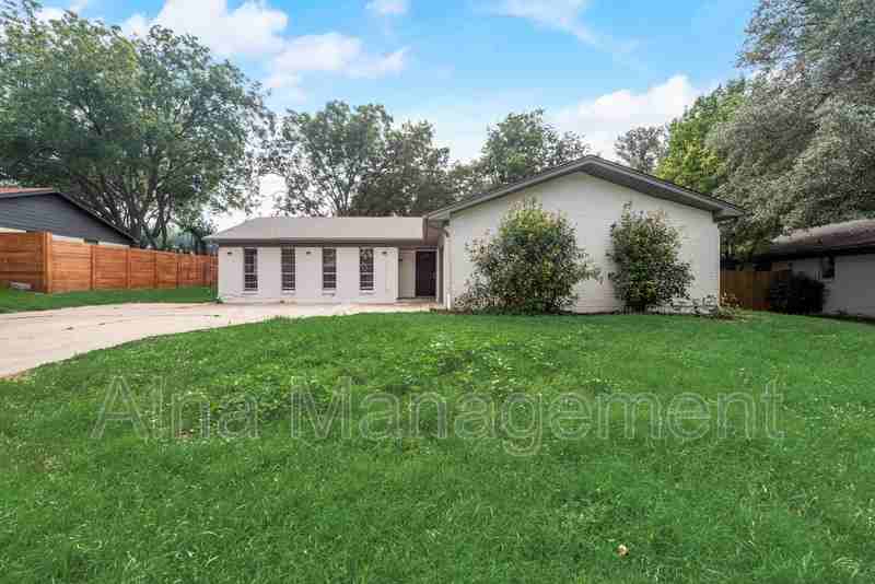 225 Lochness Ln - Photo 3 of 20