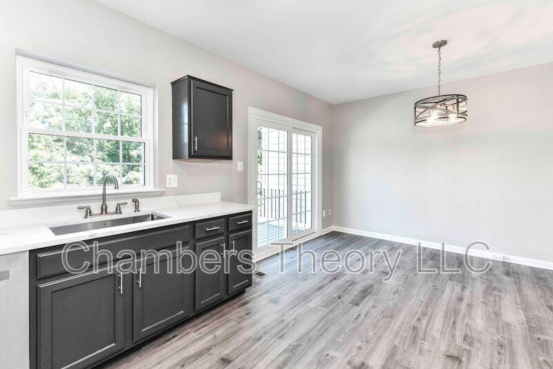 43642 Lees Mill Sq - Photo 6 of 33