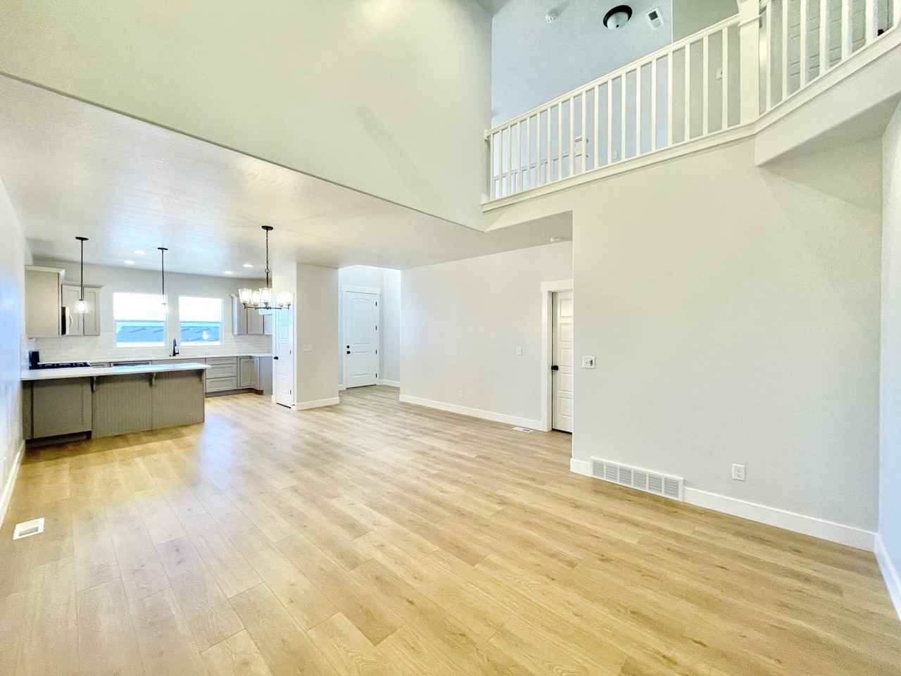 13957 S Silver Peak Ln - Photo 4 of 30