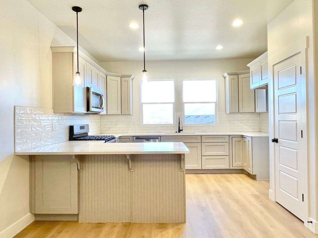 13957 S Silver Peak Ln - Photo 5 of 30