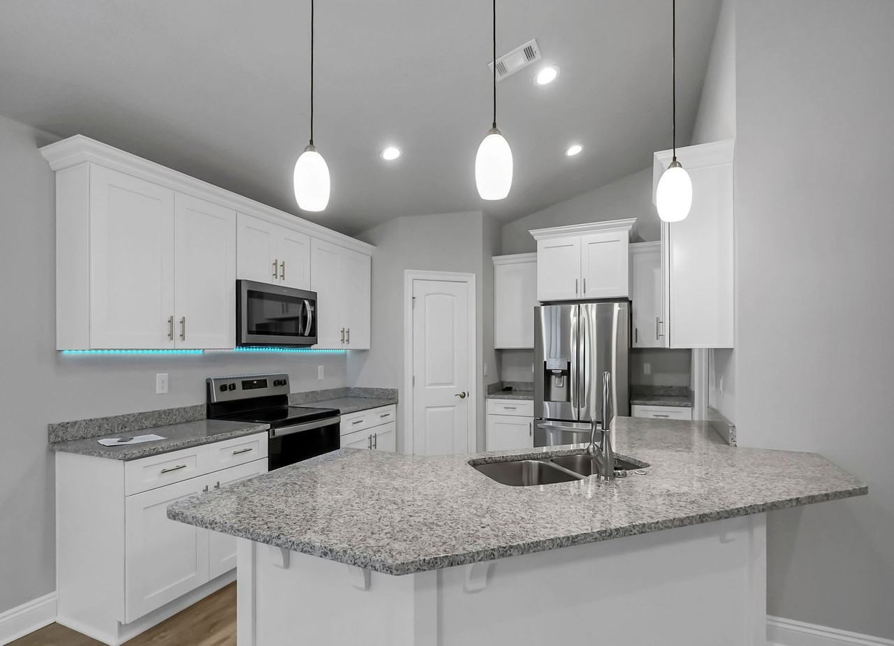 7385 E Bay Blvd - Photo 5 of 35