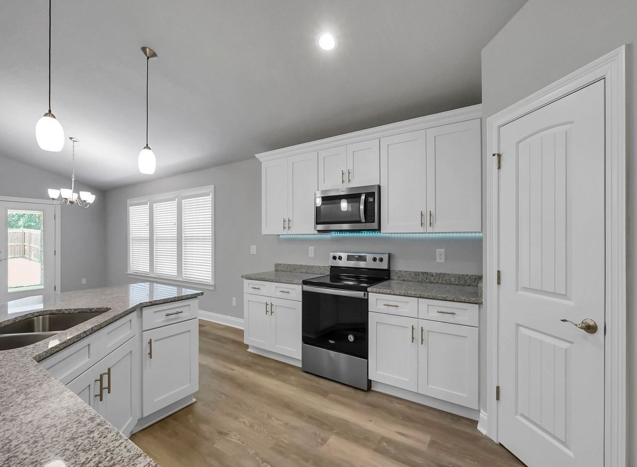 7385 E Bay Blvd - Photo 7 of 35