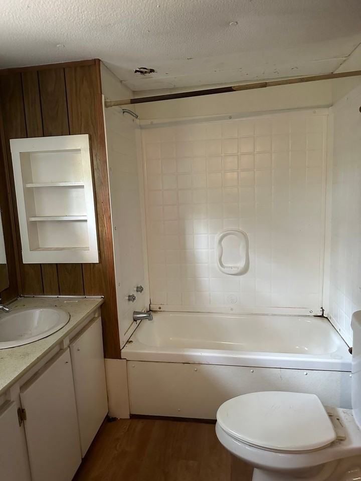 6609 Fitts Rd - Photo 2 of 9