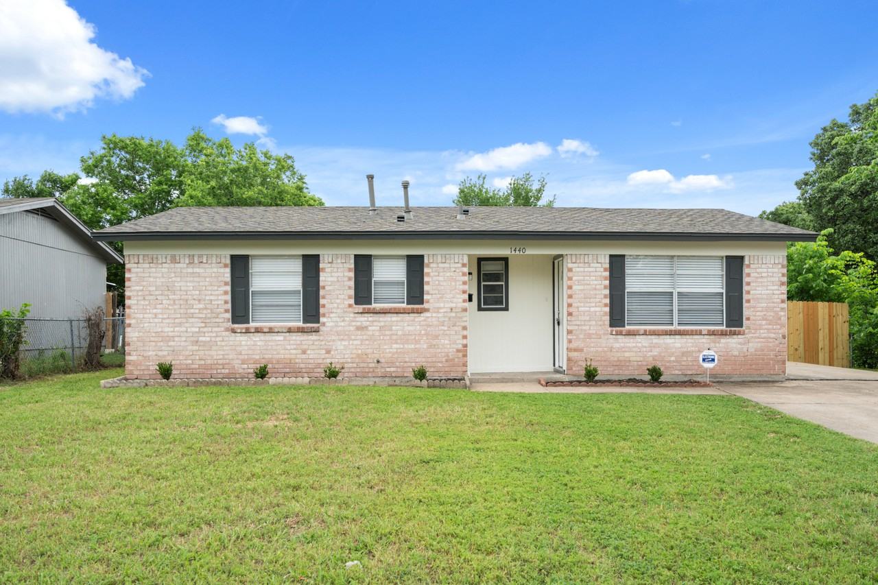 1440 Melanie Ln - Photo 2 of 25