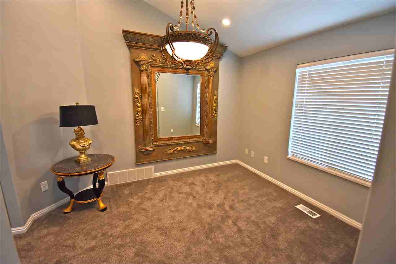 1311 En - Photo 3 of 38