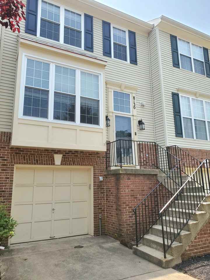 8130 Cerromar Way - Photo 3 of 37