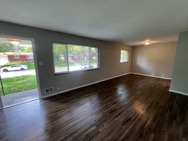 5556 Culver St - Photo 3 of 8