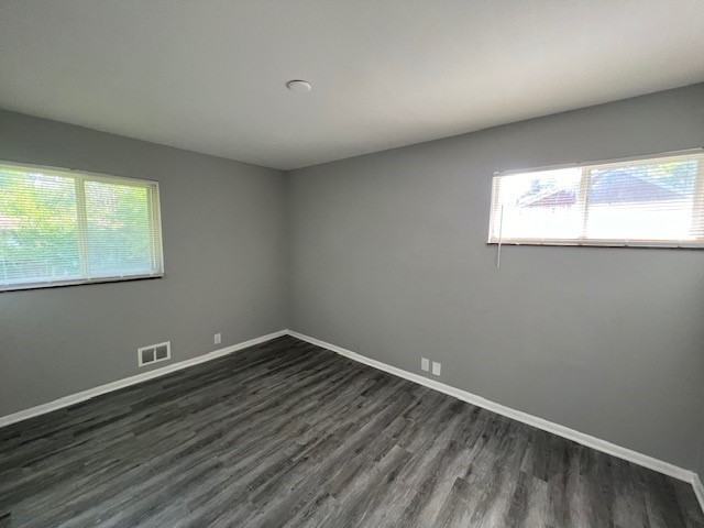 5556 Culver St - Photo 6 of 8