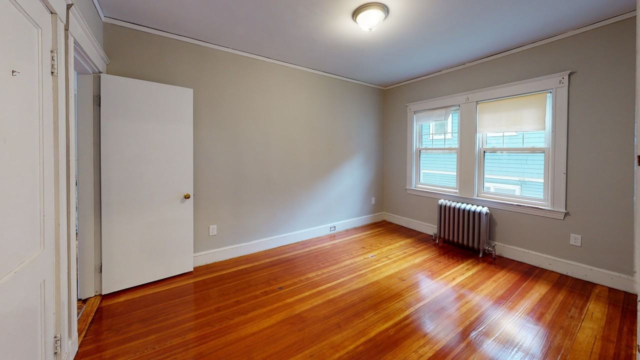 23 Upcrest Rd #2 - Photo 4 of 9