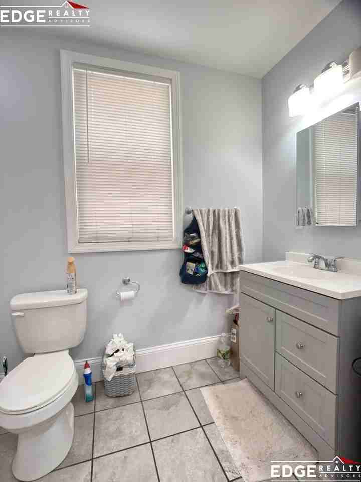 67 Chester St #1 - Photo 4 of 7
