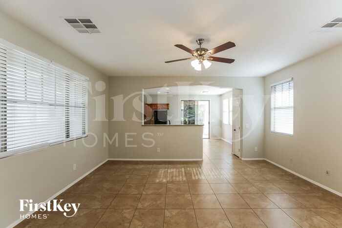 15136 W Windrose Dr - Photo 3 of 16