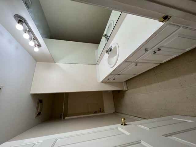 3208 Sutton Drive - Photo 4 of 12