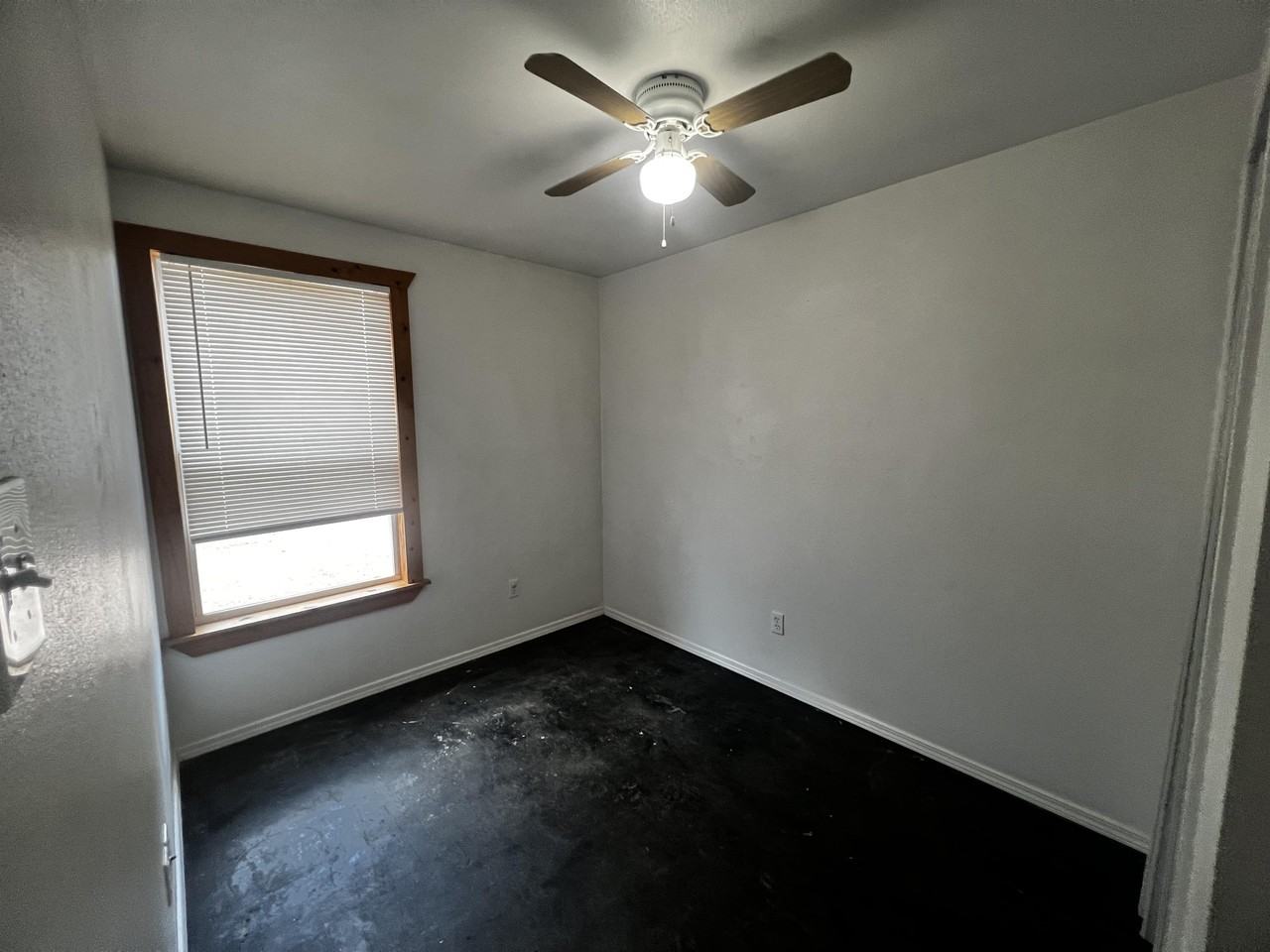 Creekside Villas - Photo 5 of 50