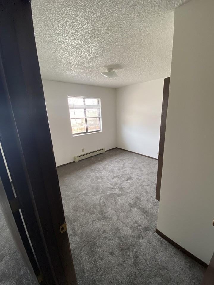 2511 West 27th Street - Photo 5 of 8