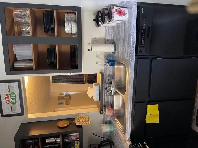 SHADY BROOKE - Photo 2 of 15