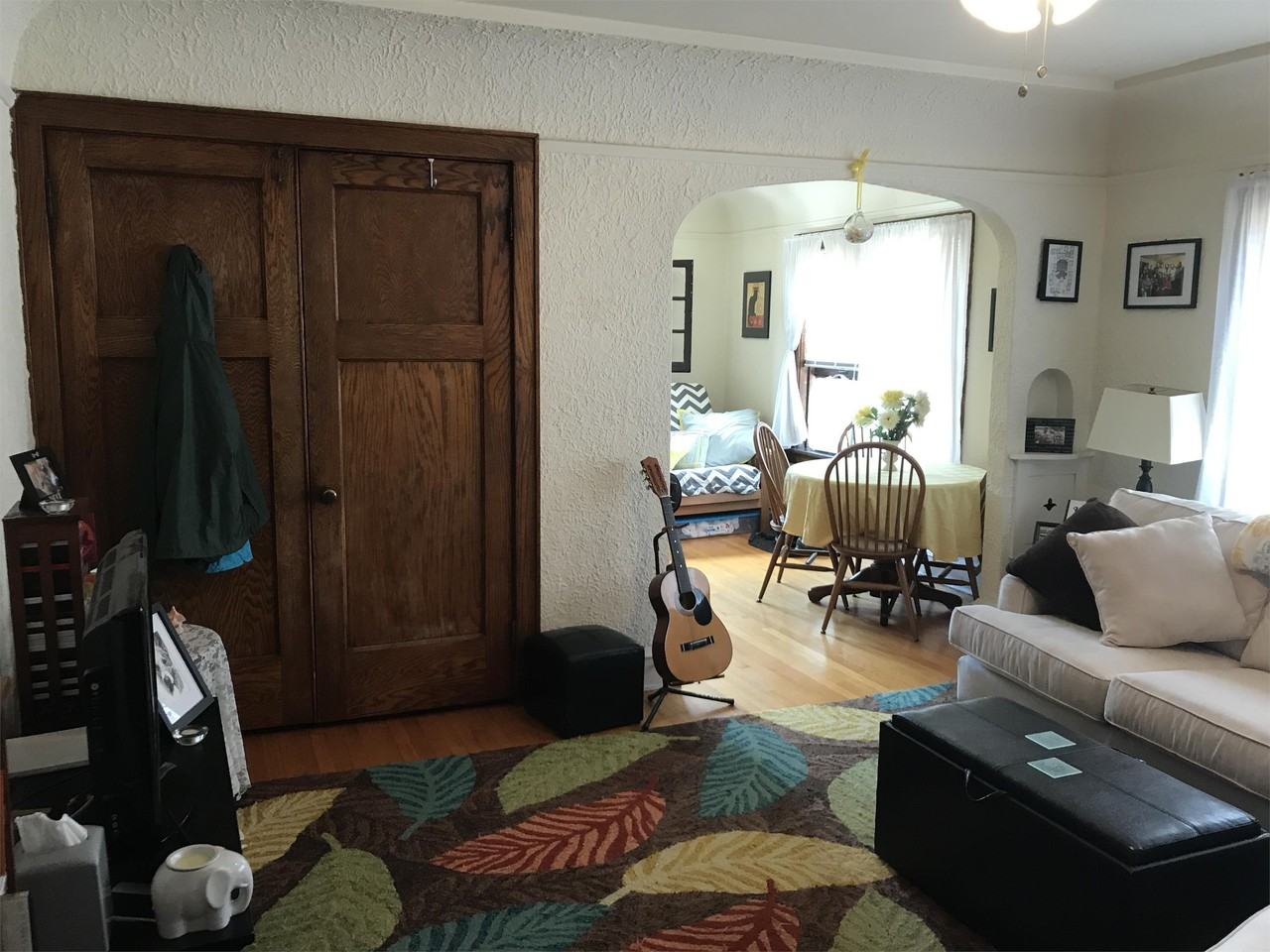 3273 S Kinnickinnic Ave - Photo 2 of 5