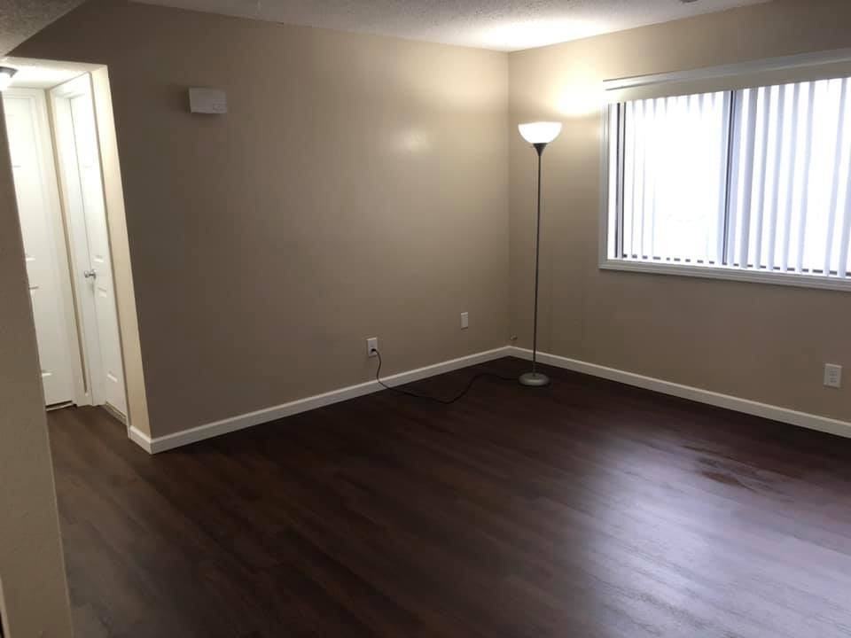 411 Packwaukee St., New Hartford - Photo 2 of 38