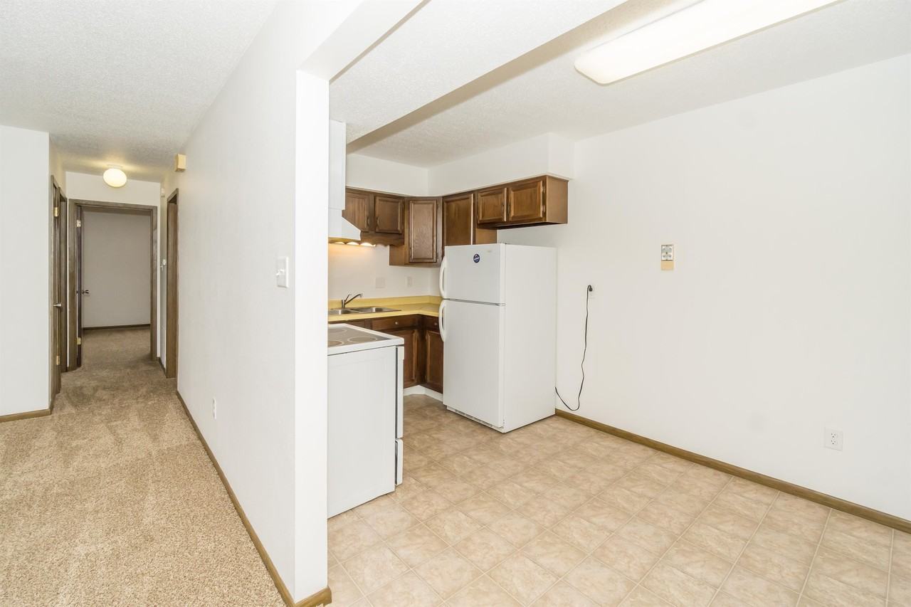 Royal Dr 2507 - 2527 - Photo 6 of 24