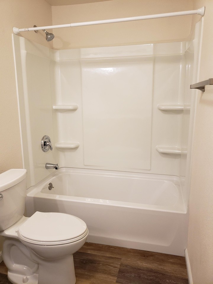 Kelly Green Apts - Photo 5 of 16