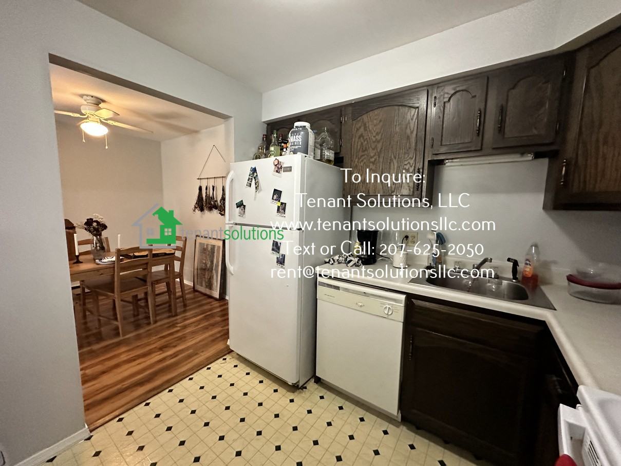 576 Riverside Drive - Photo 5 of 12