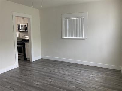 366 Walnut Avenue - Photo 3 of 15