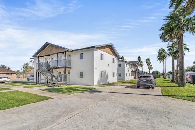 607 East Washington Street - Photo 6 of 25