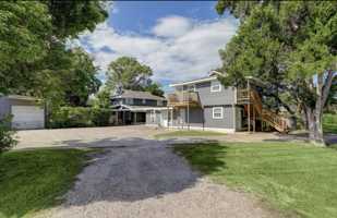 featured image of 7810 Oakridge Dr