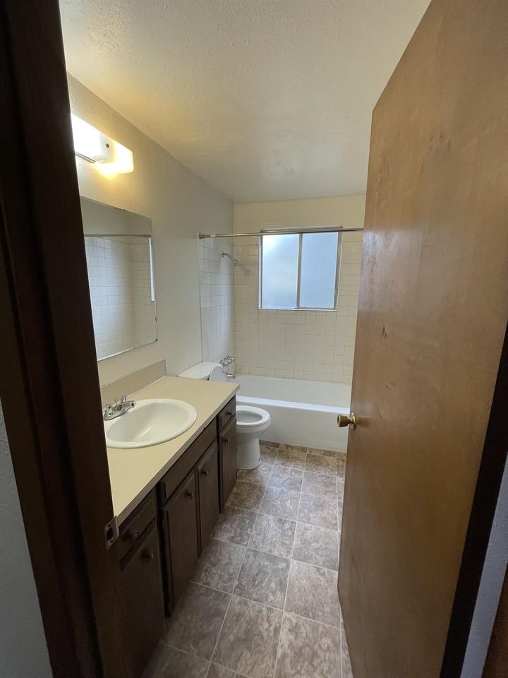 P129B - Photo 3 of 7