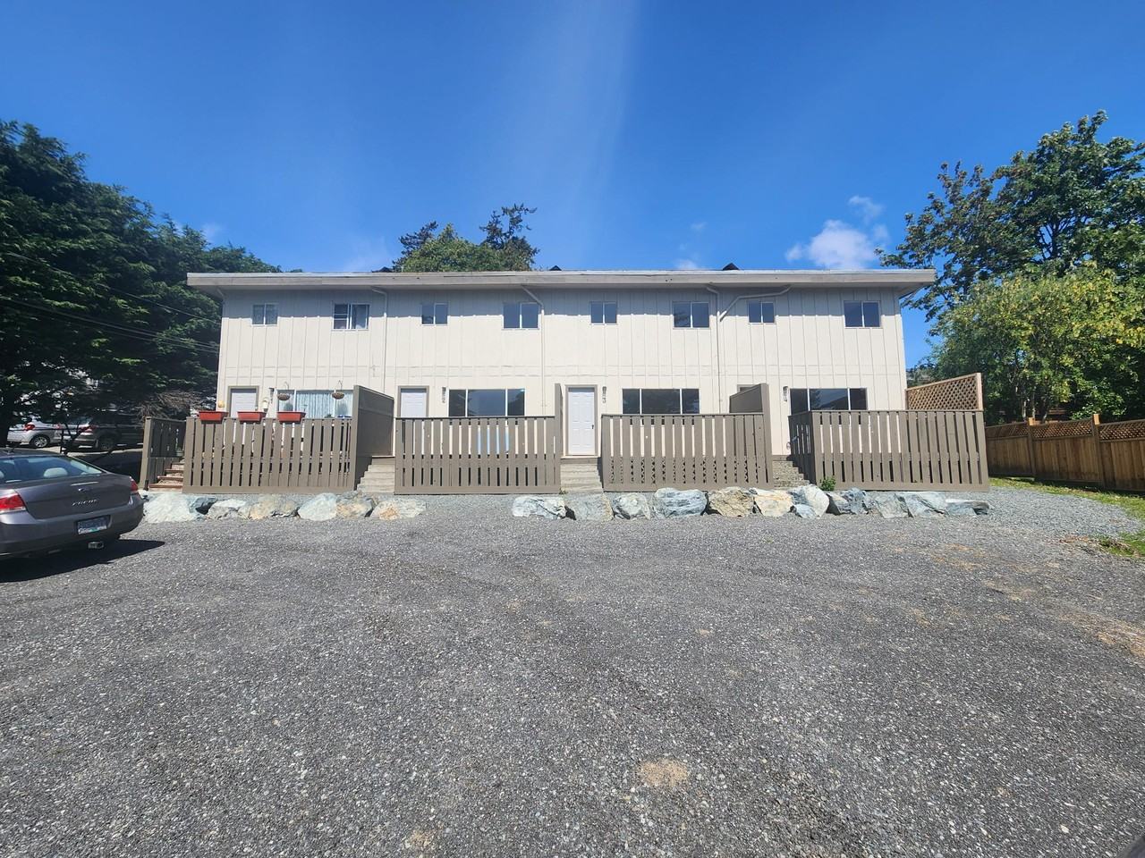 6952 Grant Rd W, Sooke, BC V9Z 0P4, CAN 2 unit Rentals Zumper