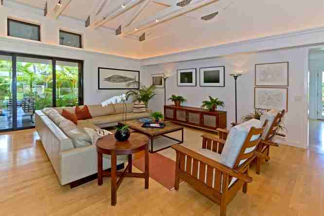 343 Dune Cir - Photo 4 of 18