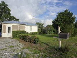featured image of 1200 Clay Ave #1