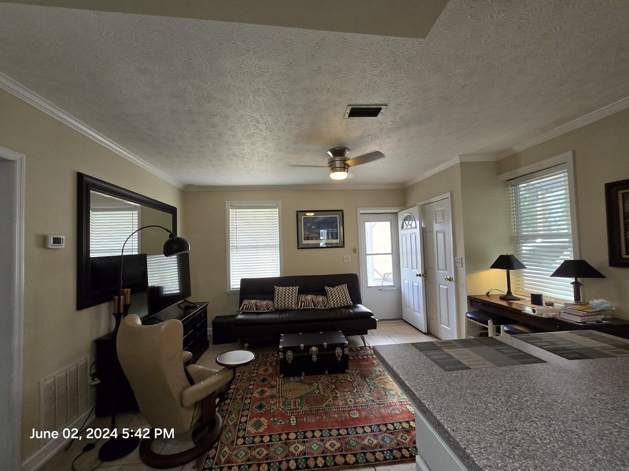 1200 Clay Ave #1 - Photo 5 of 15