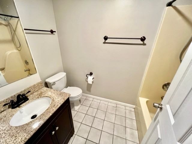 2325 W Franklin St #1 - Photo 3 of 20