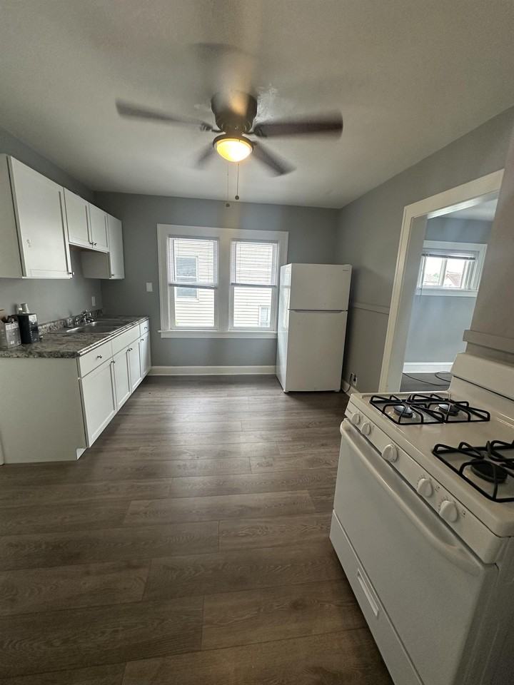 4911 E 108th St - Photo 2 of 10