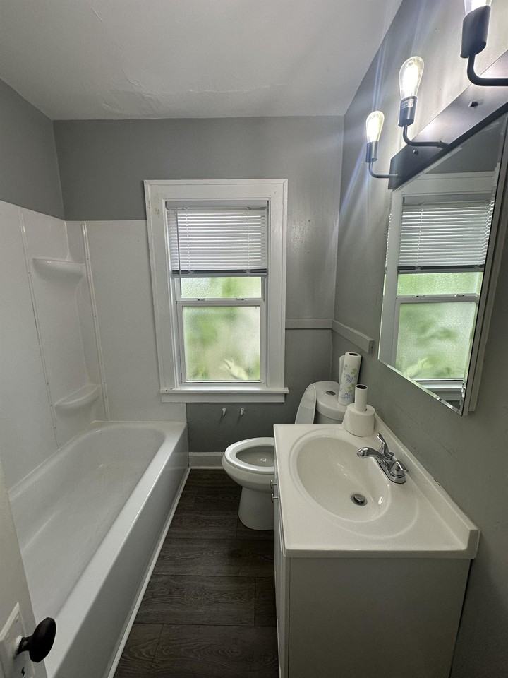 4911 E 108th St - Photo 6 of 10