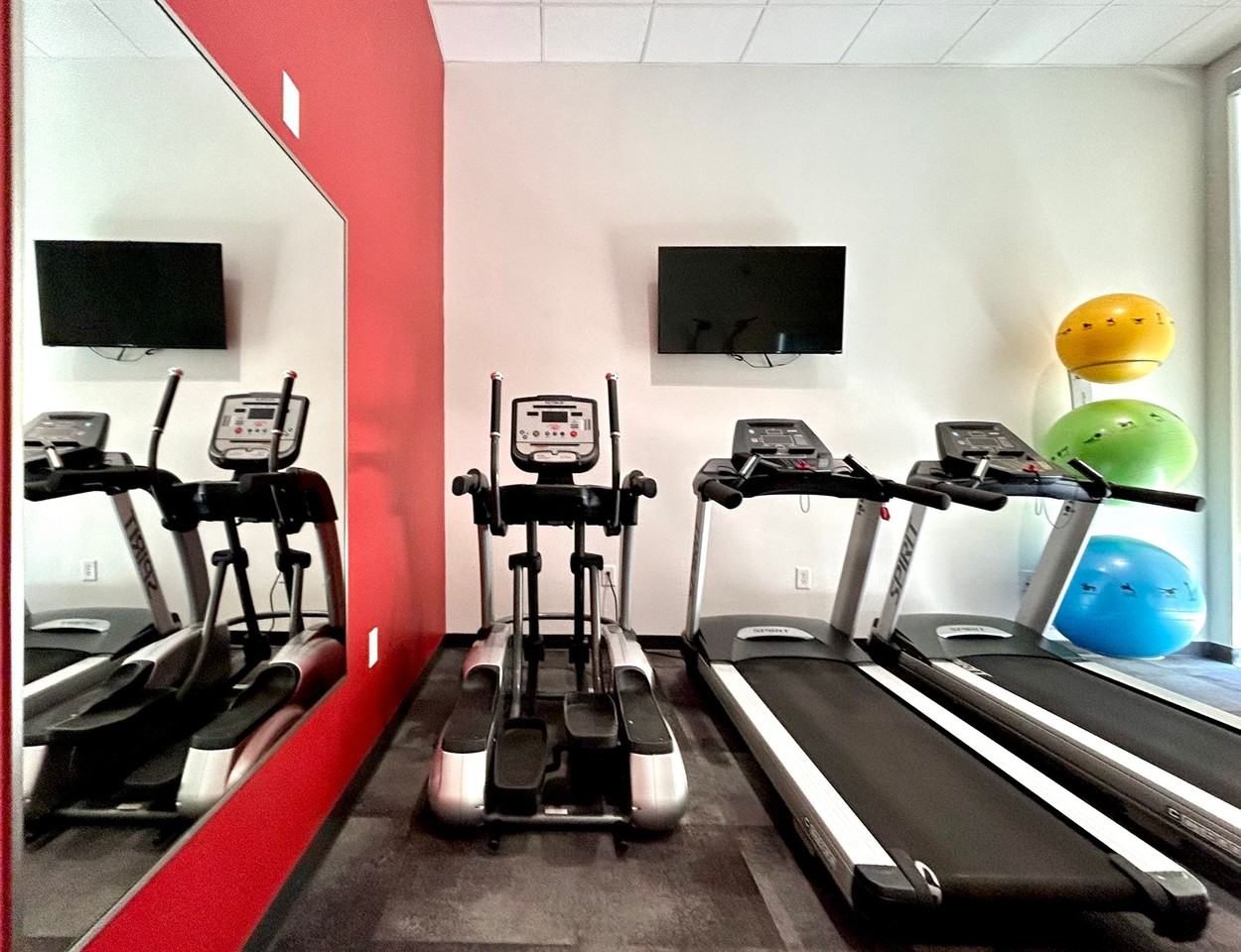 Forte Apartments - Photo 7 of 23