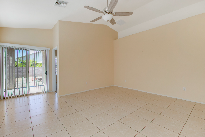 2452 W Tyler River Dr - Photo 2 of 20