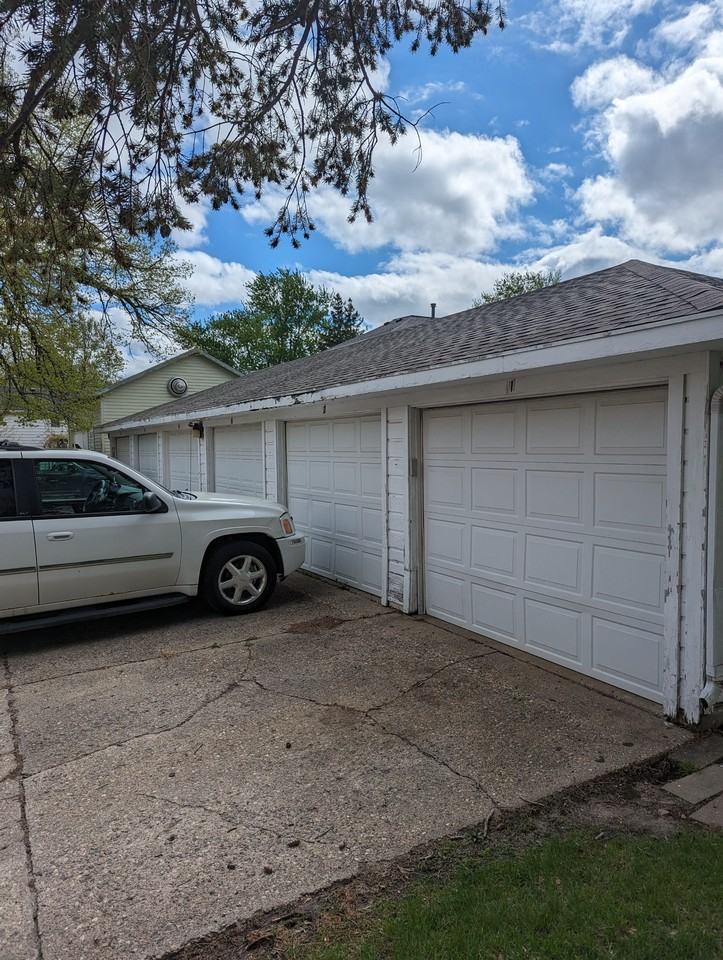 316 11th St #1 - Photo 3 of 4