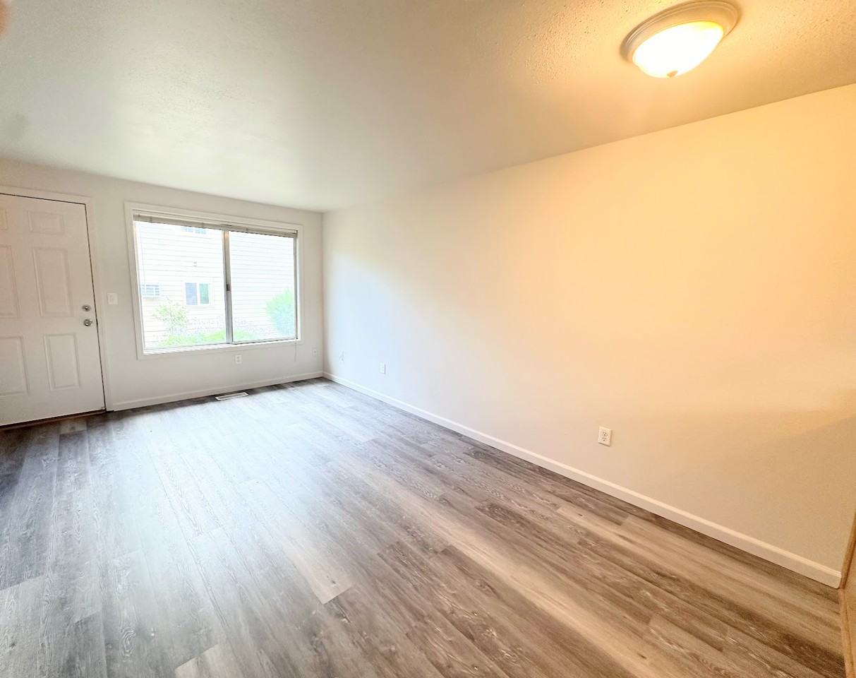 2127 N Keene Way Dr #D - Photo 2 of 14