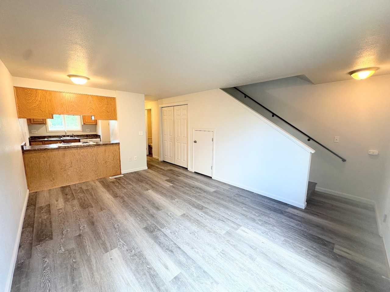 2127 N Keene Way Dr #D - Photo 4 of 14