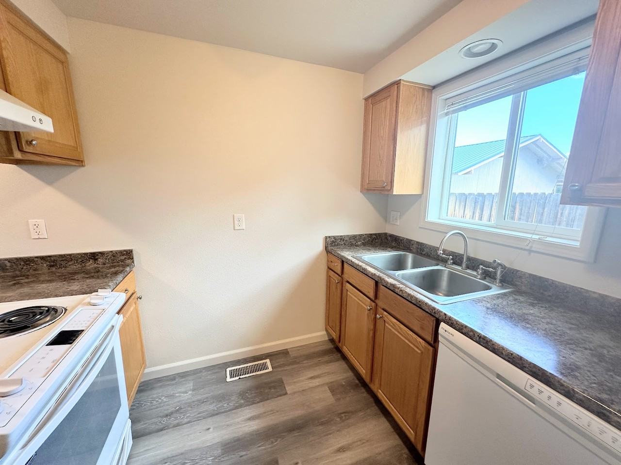 2127 N Keene Way Dr #D - Photo 6 of 14