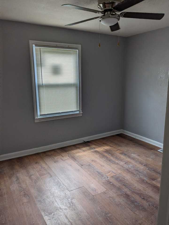 3927 Jackson Ave #NA - Photo 4 of 6