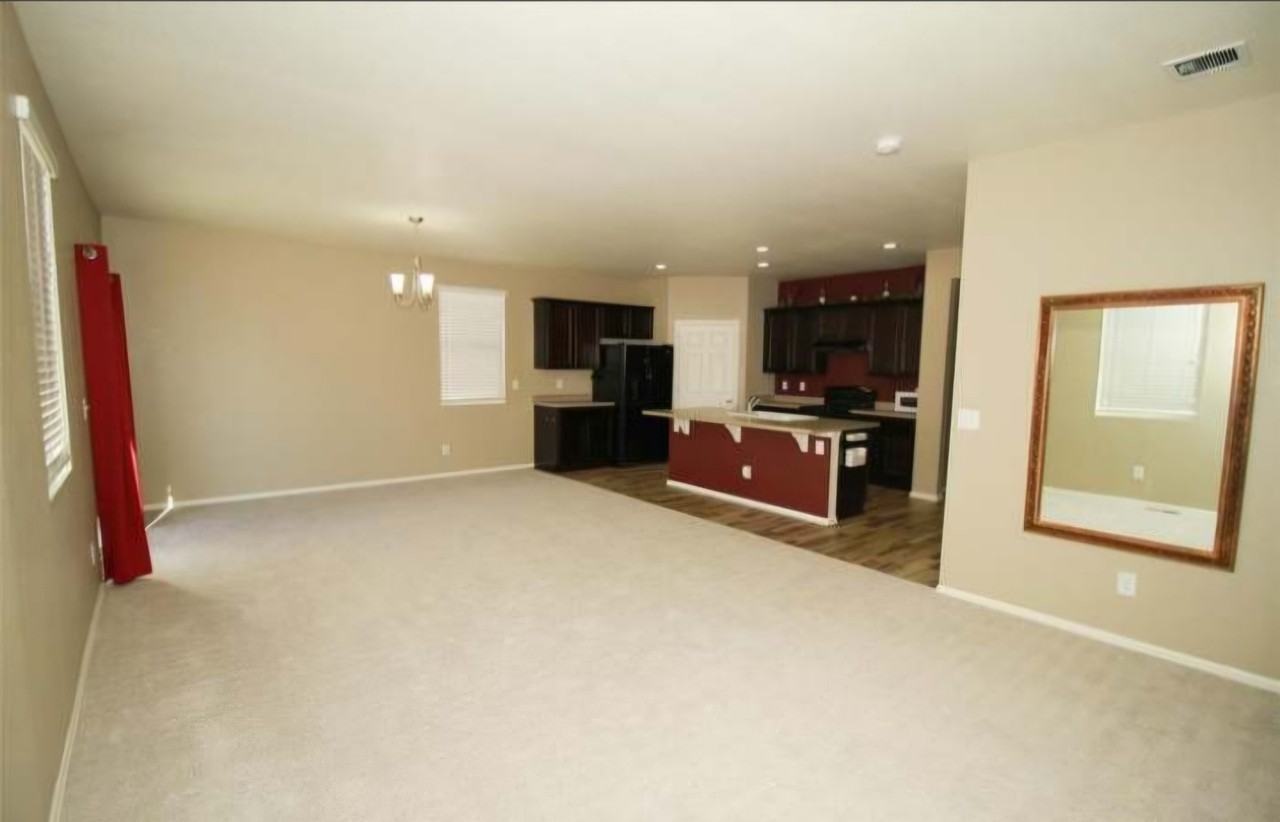 461 S 34th Ct #NA - Photo 3 of 41