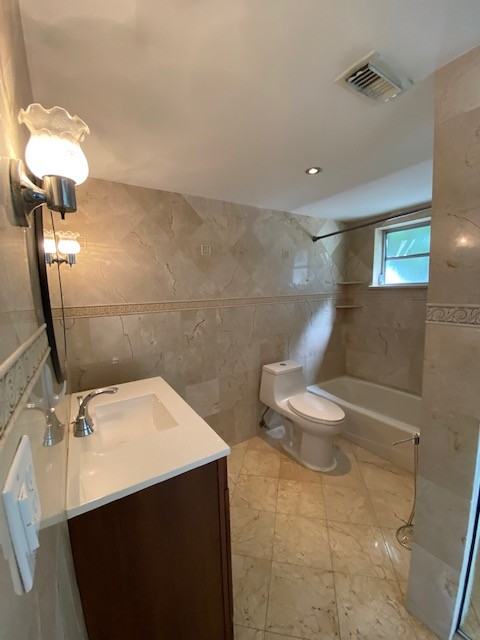 7680 Sw 82nd St #H121 - Photo 3 of 12